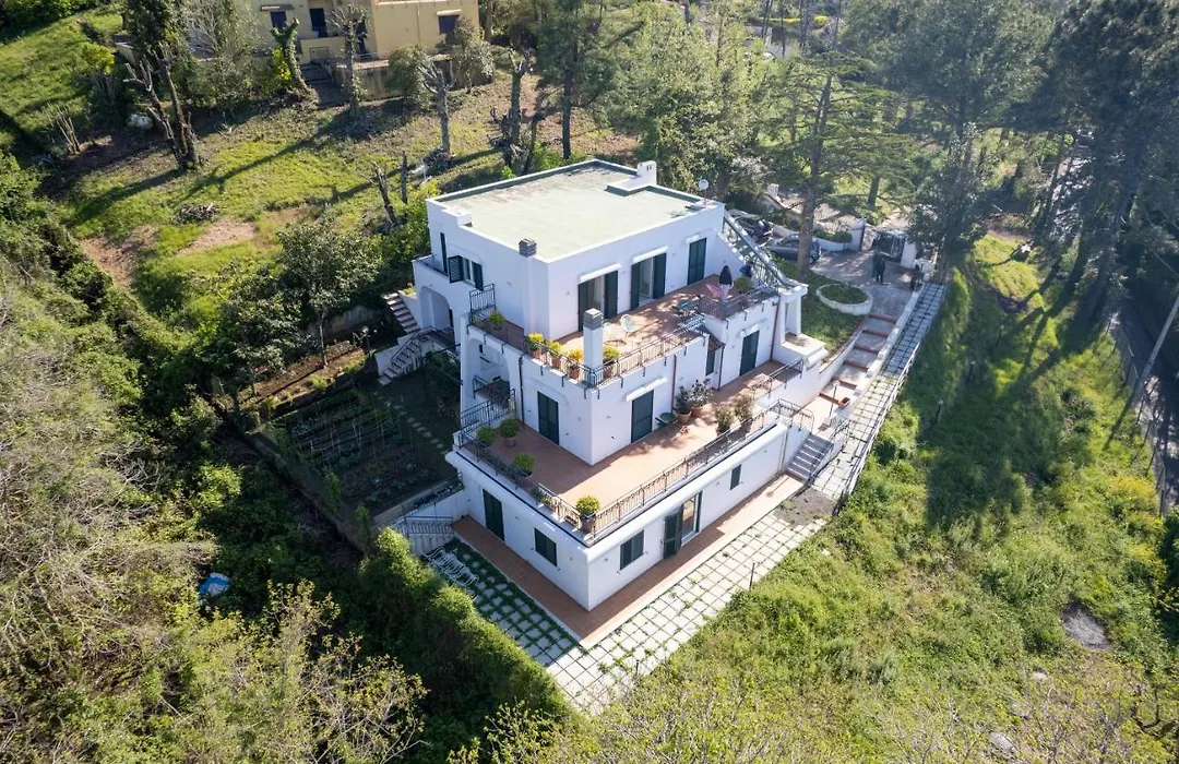 Villa Maiki-1